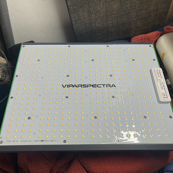 VIPARSPECTRA P1500 LED Grow Light Full Spectrum Grow Lights w/Samsung LEDs - Picture 6 of 14